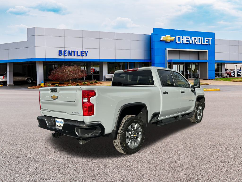 2025 Chevrolet Silverado Custom 5