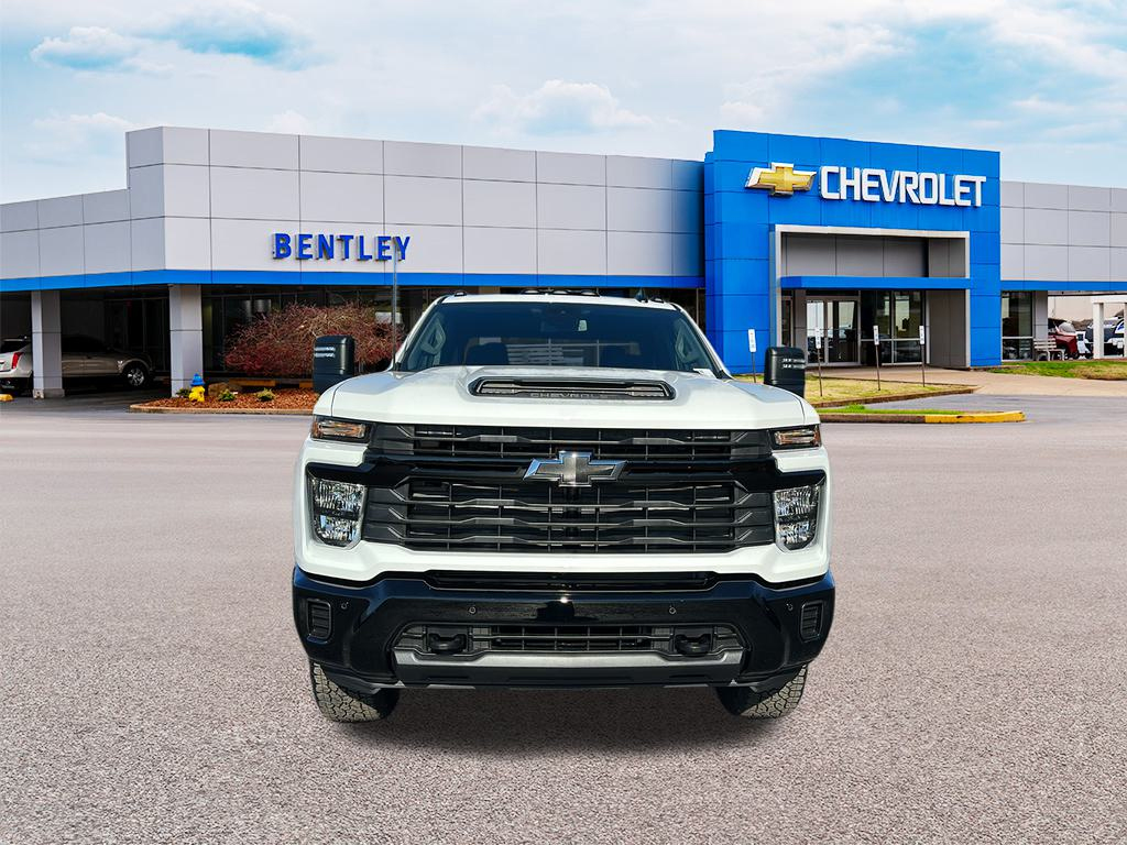 2025 Chevrolet Silverado Custom 8