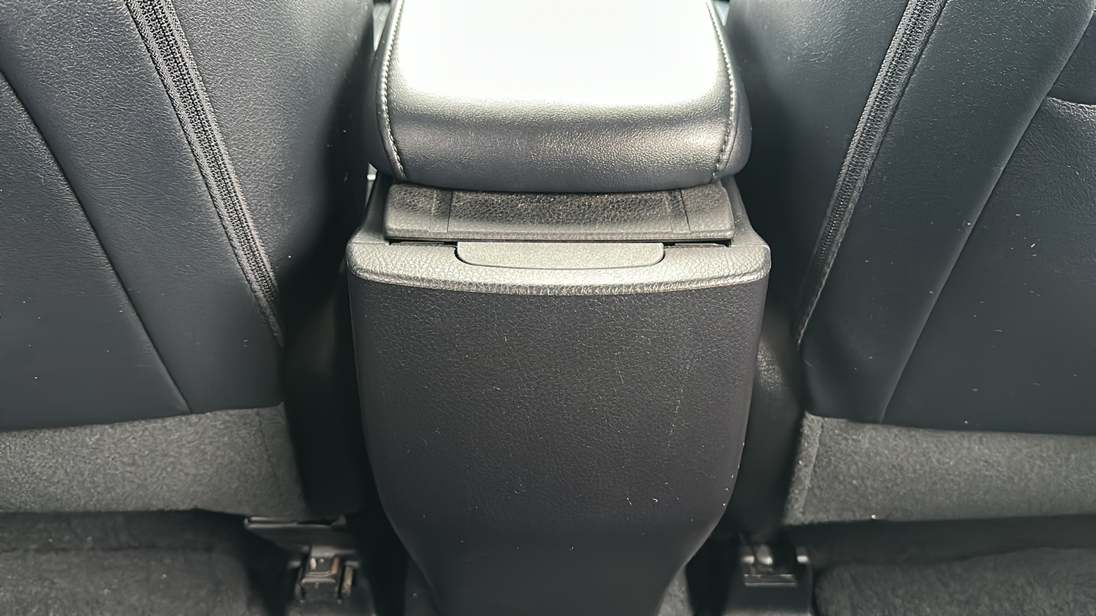 2015 Toyota RAV4 Limited 14