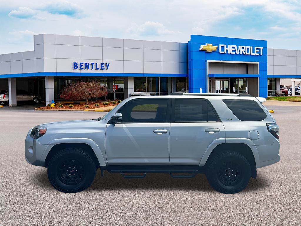 2021 Toyota 4Runner SR5 Premium 2