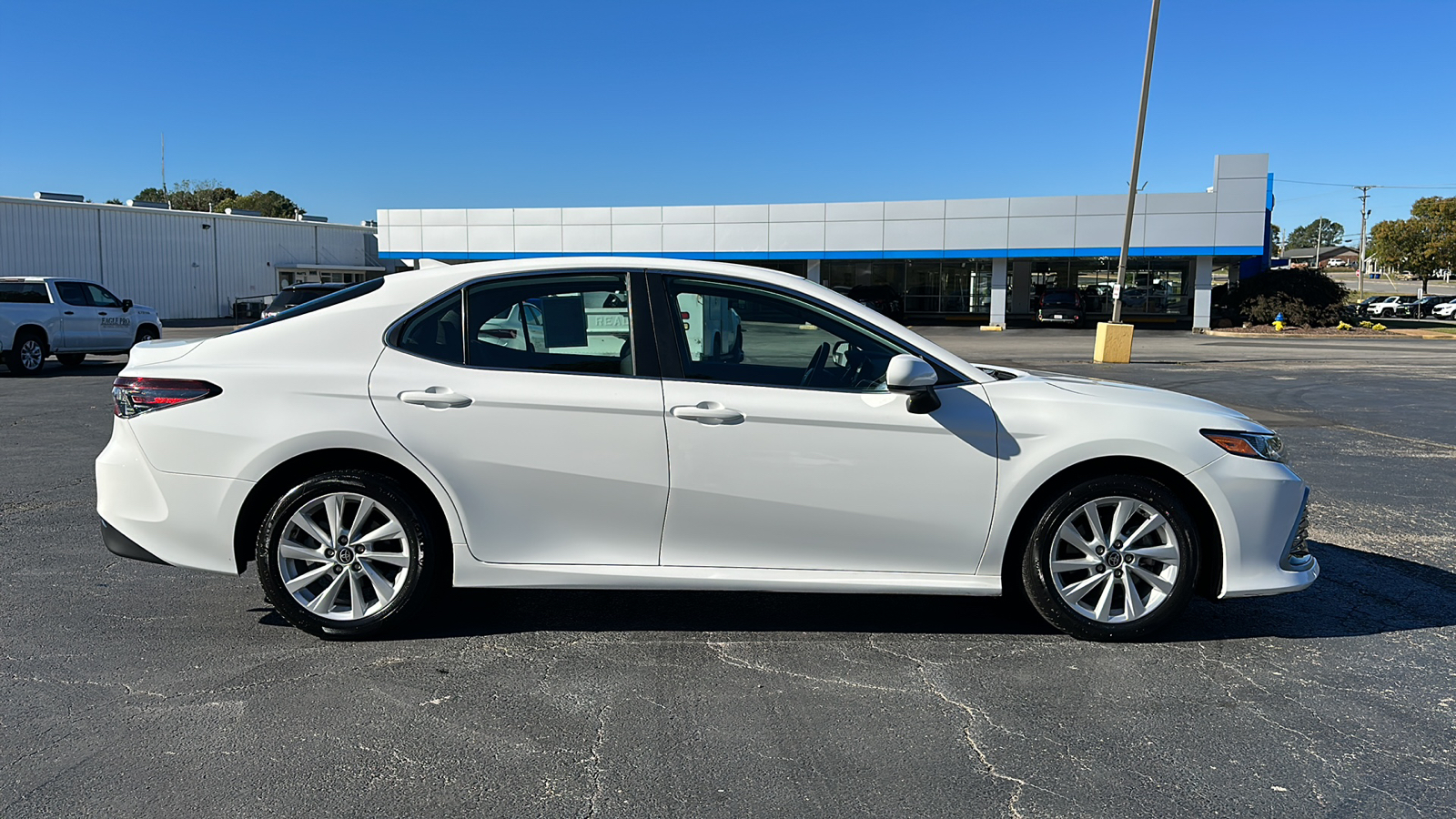 2021 Toyota Camry LE 20