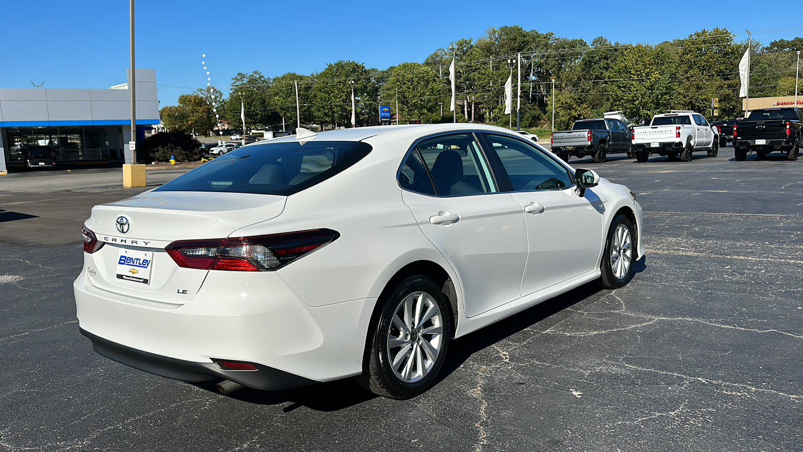 2021 Toyota Camry LE 21