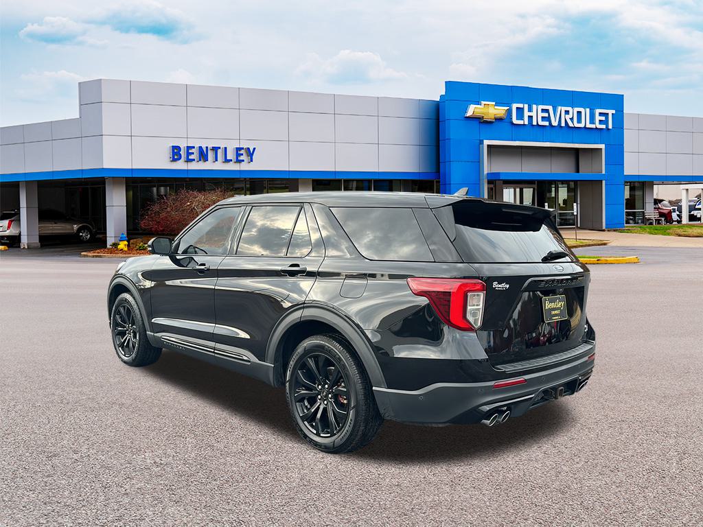 2021 Ford Explorer ST 3