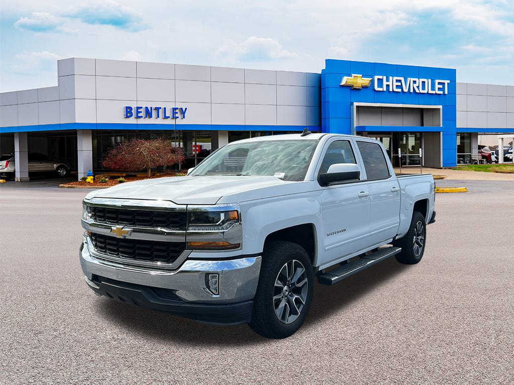 2017 Chevrolet Silverado LT 1