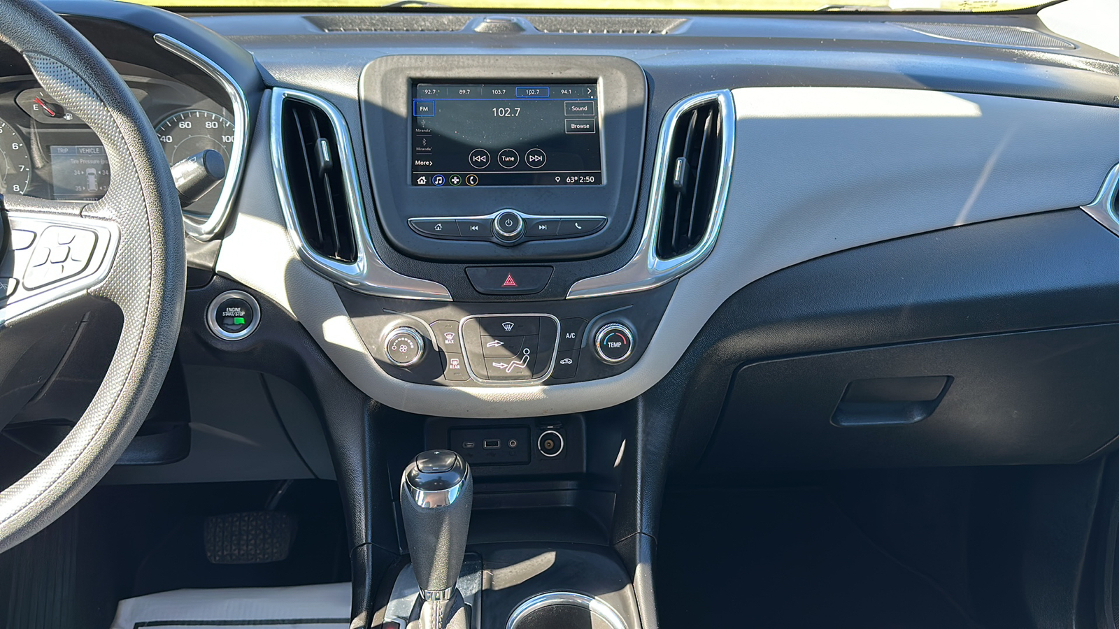 2019 Chevrolet Equinox LS 16