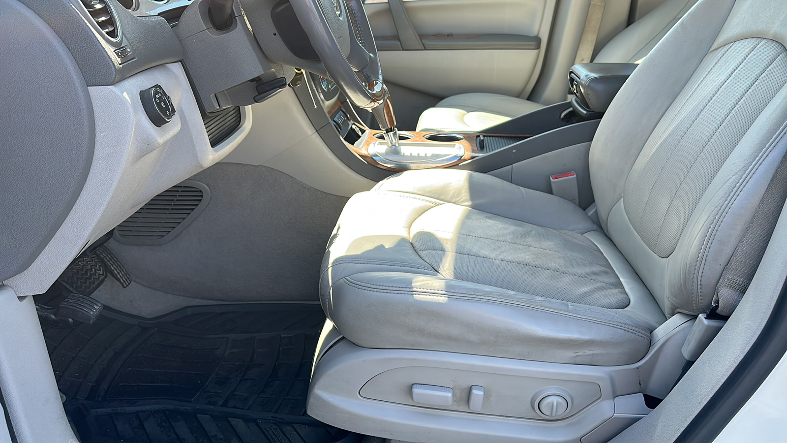 2012 Buick Enclave Leather 10