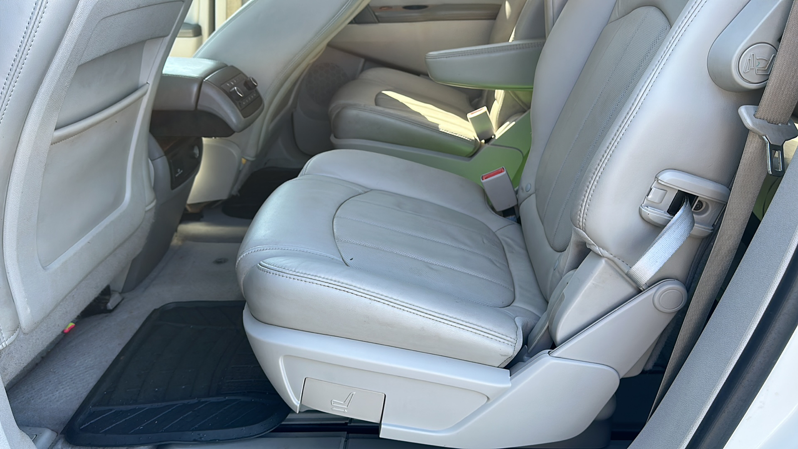 2012 Buick Enclave Leather 12