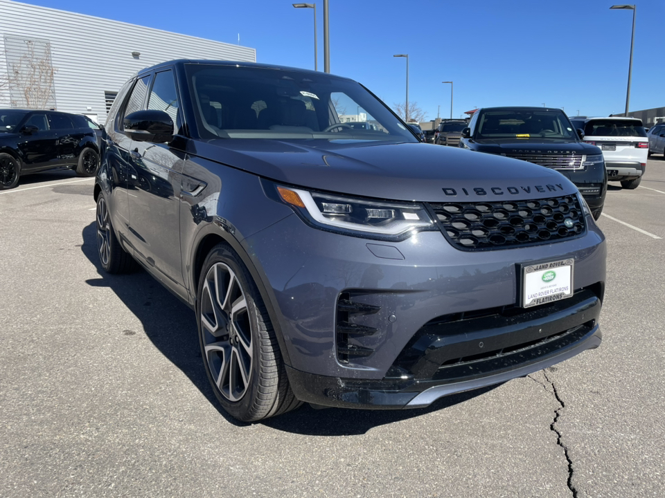 2024 Land Rover Discovery Dynamic SE 7