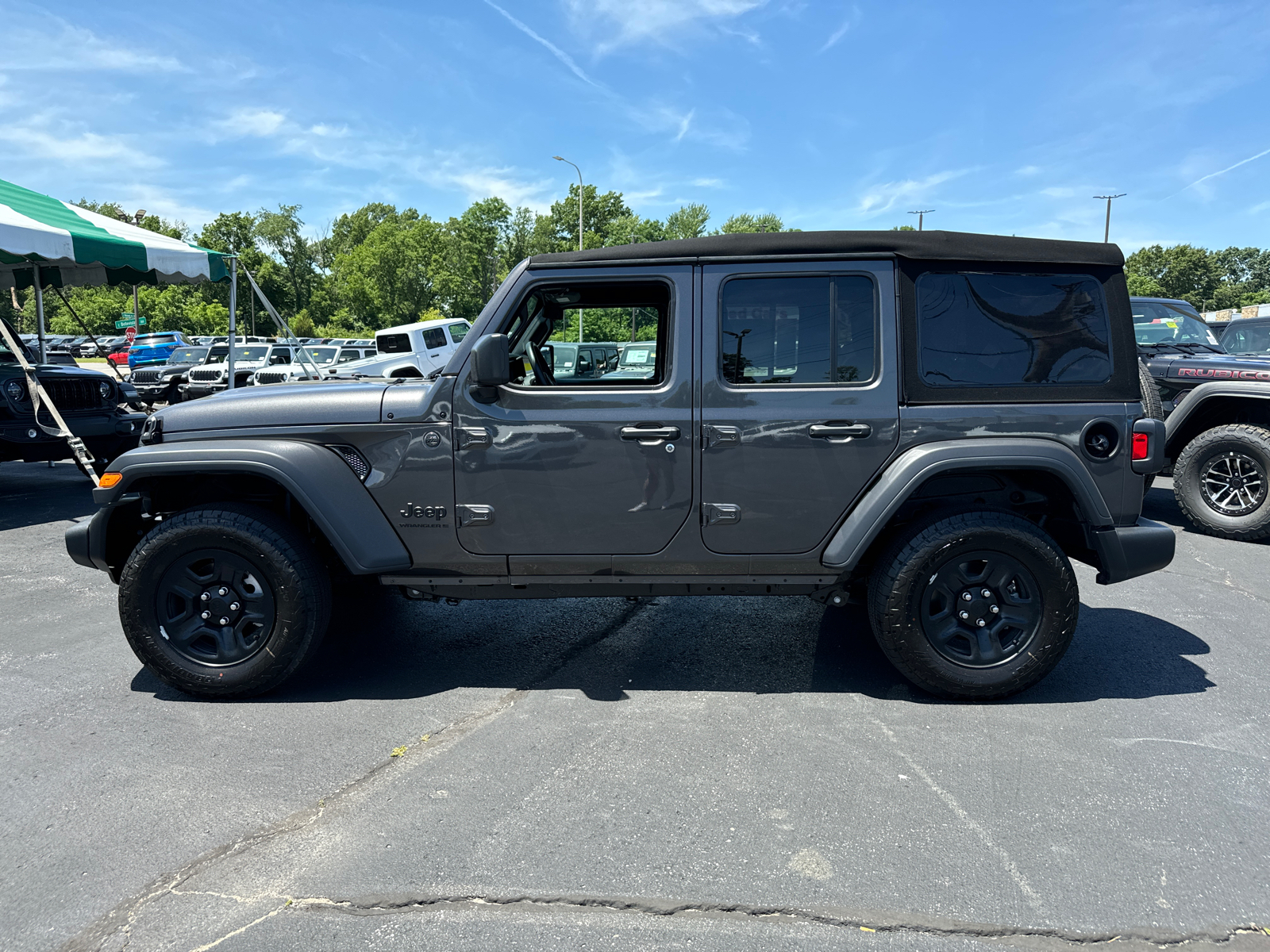 2024 JEEP WRANGLER Sport 3