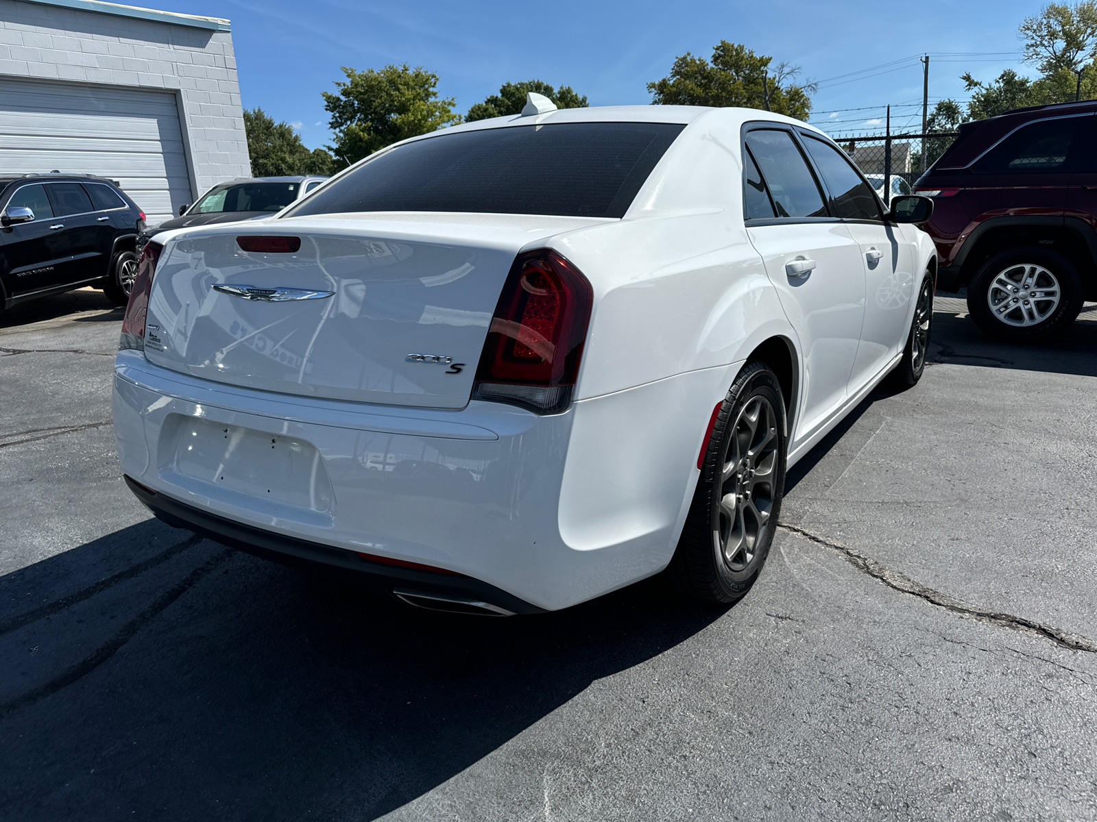 2018 CHRYSLER 300 300S 5