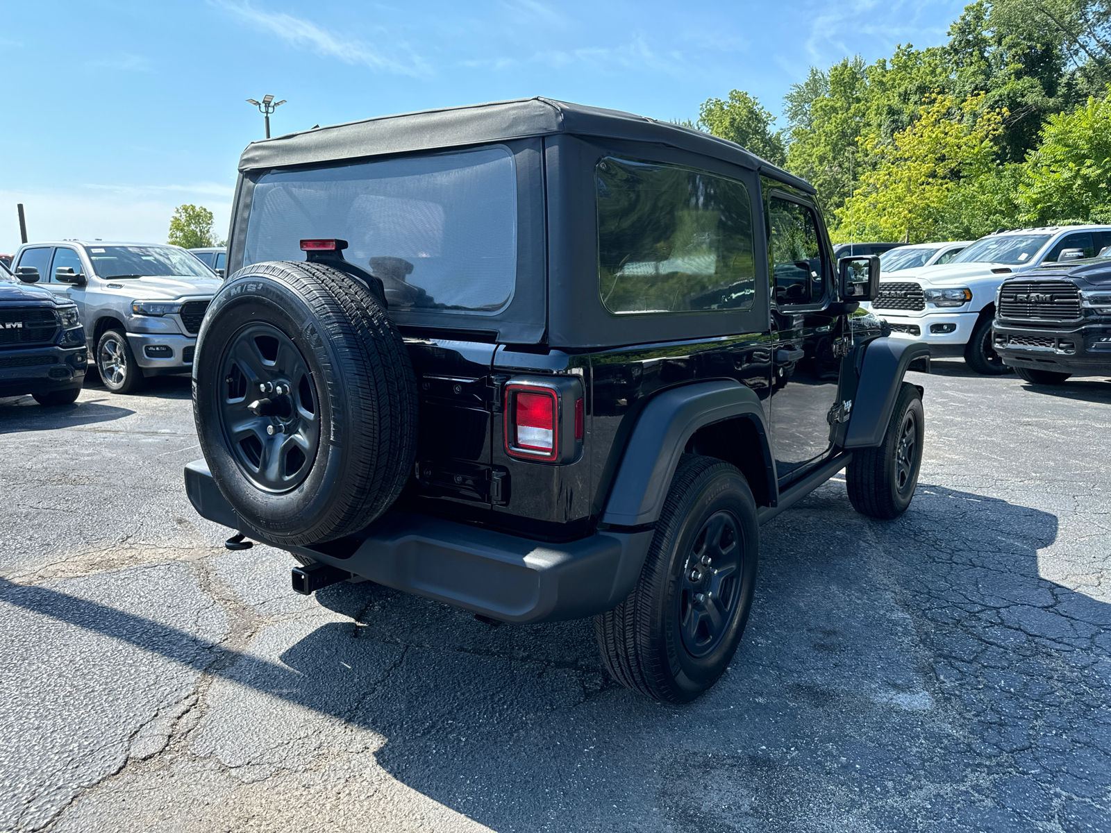 2019 JEEP WRANGLER Sport 5