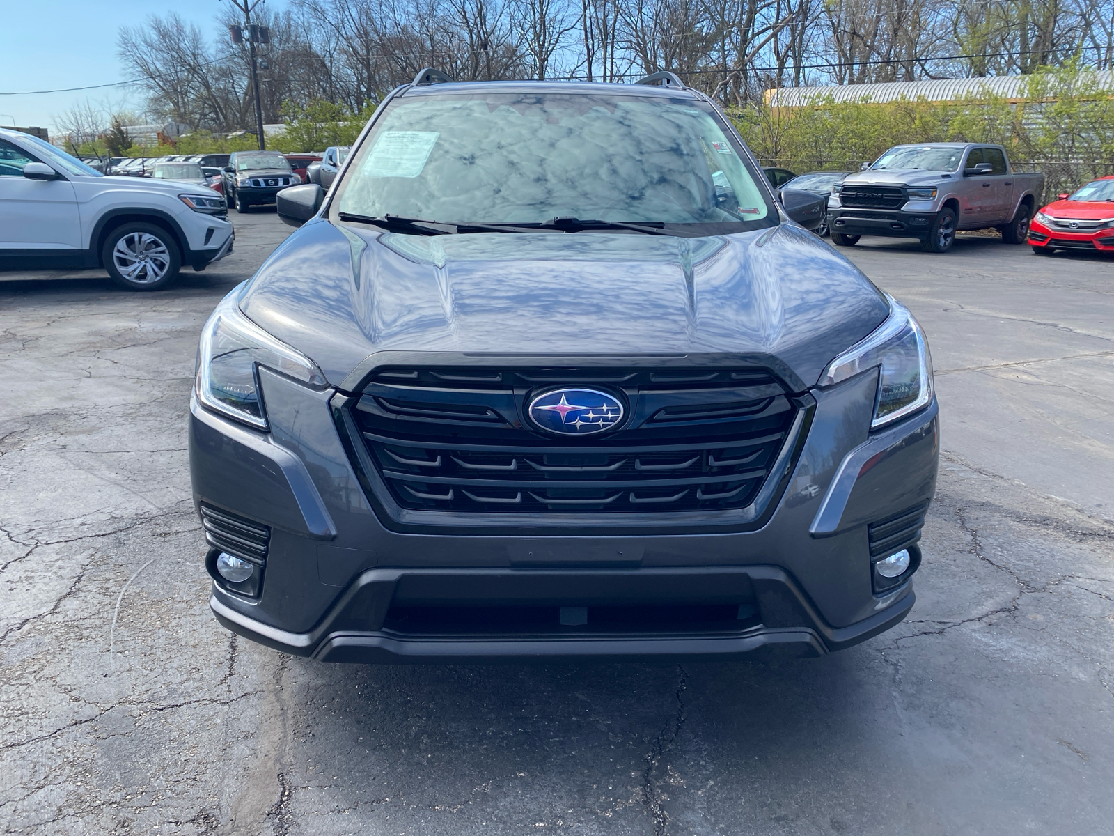 2022 SUBARU FORESTER Premium 2