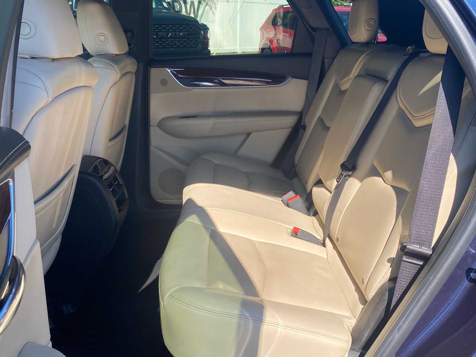 2017 CADILLAC XT5 Premium Luxury AWD 6