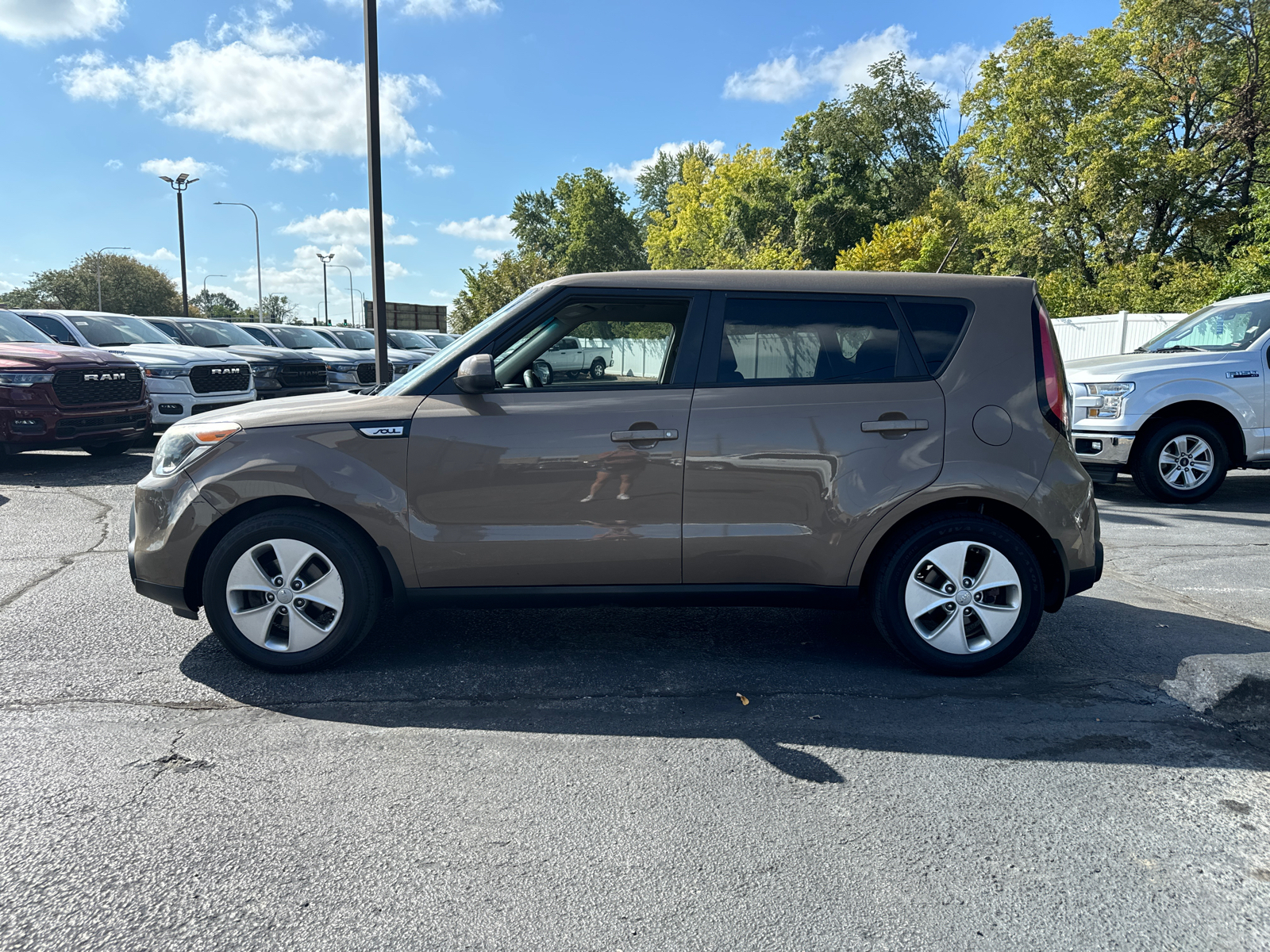 2015 KIA SOUL Base 3