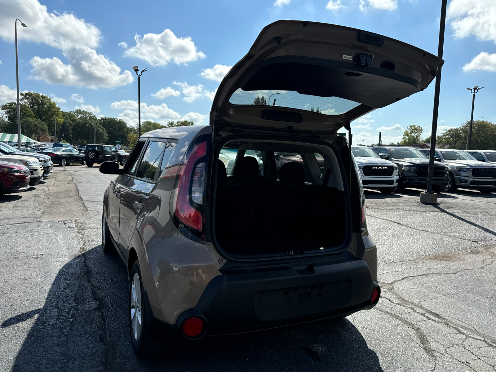 2015 KIA SOUL Base 16