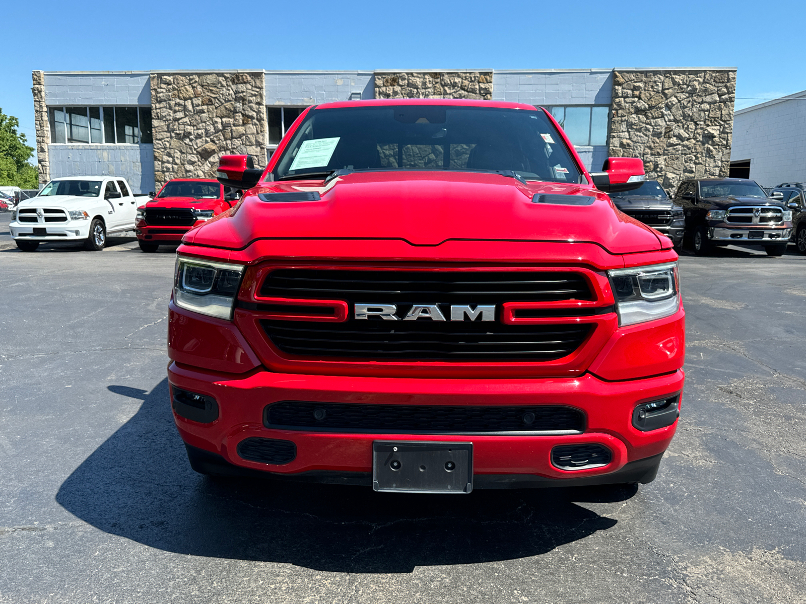 2022 RAM 1500 Laramie 2