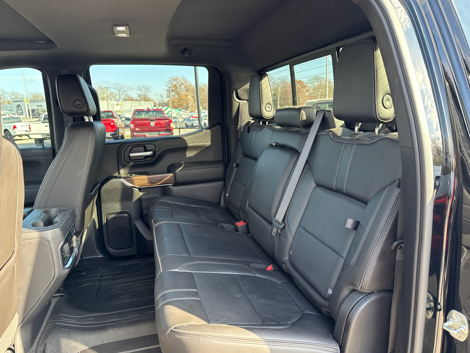 2019 CHEVROLET SILVERADO 1500 High Country 6