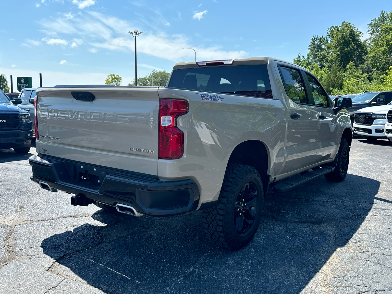 2023 CHEVROLET SILVERADO 1500 Custom Trail Boss 5