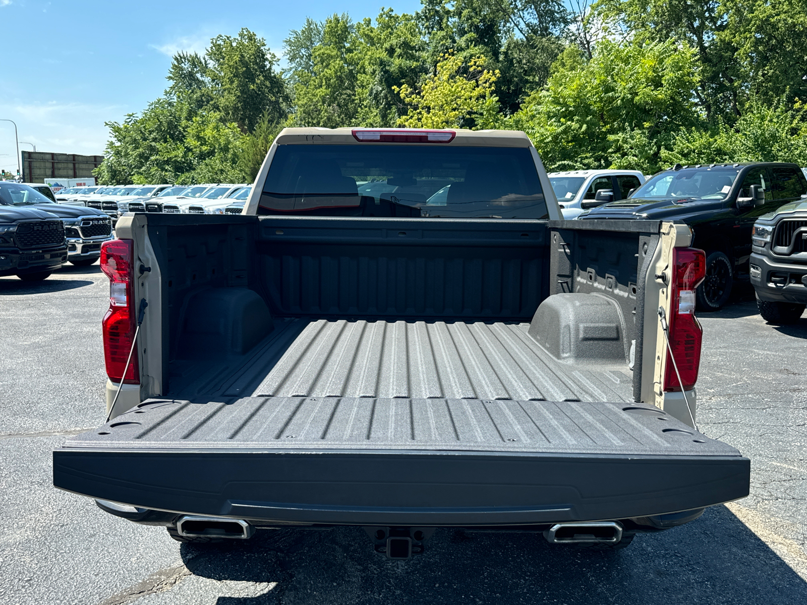 2023 CHEVROLET SILVERADO 1500 Custom Trail Boss 18