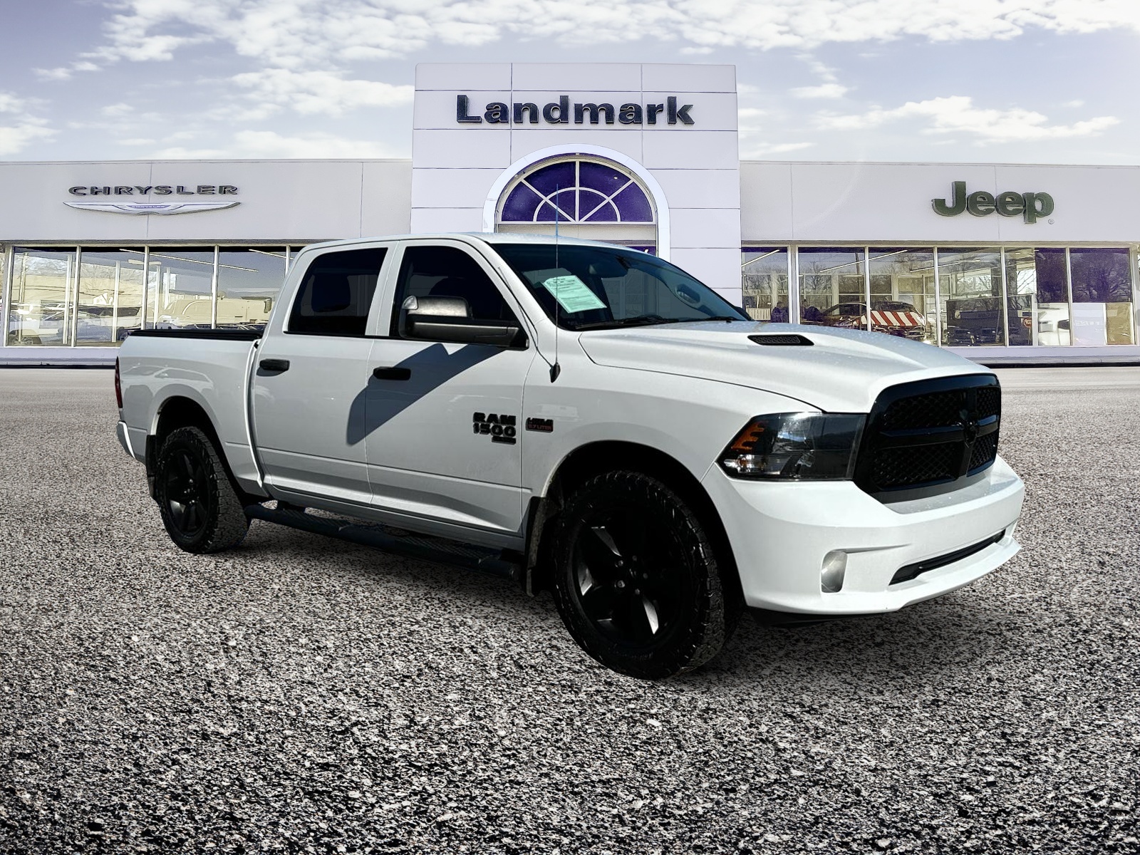 2020 RAM 1500 CLASSIC Express 1