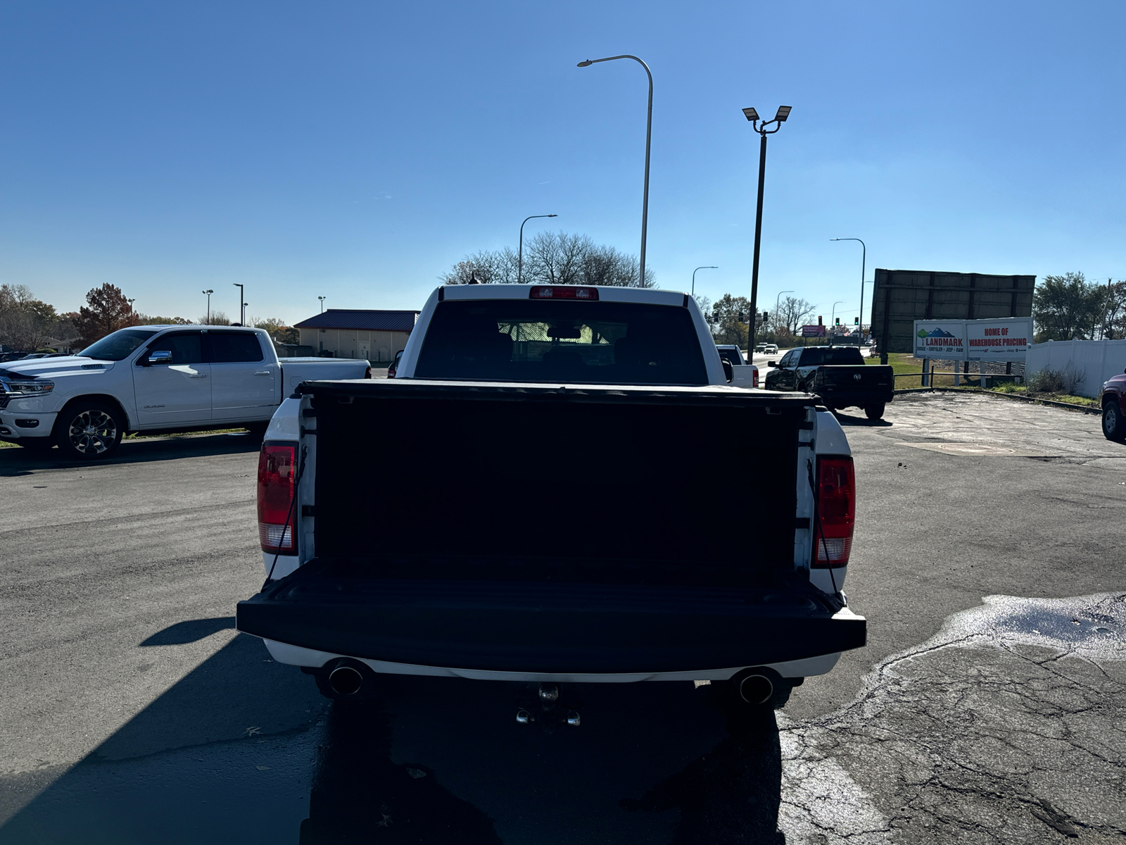 2020 RAM 1500 CLASSIC Express 16