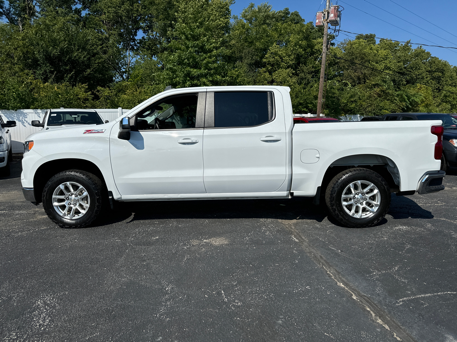 2023 CHEVROLET SILVERADO 1500 LT 3