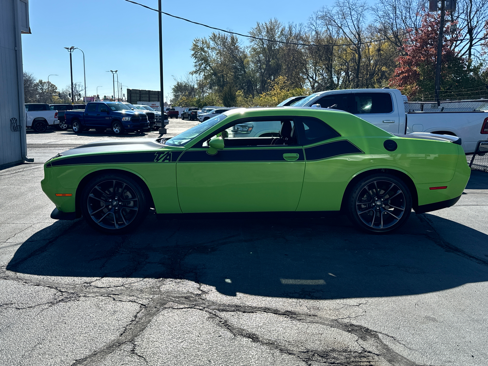 2023 DODGE CHALLENGER R/T 3