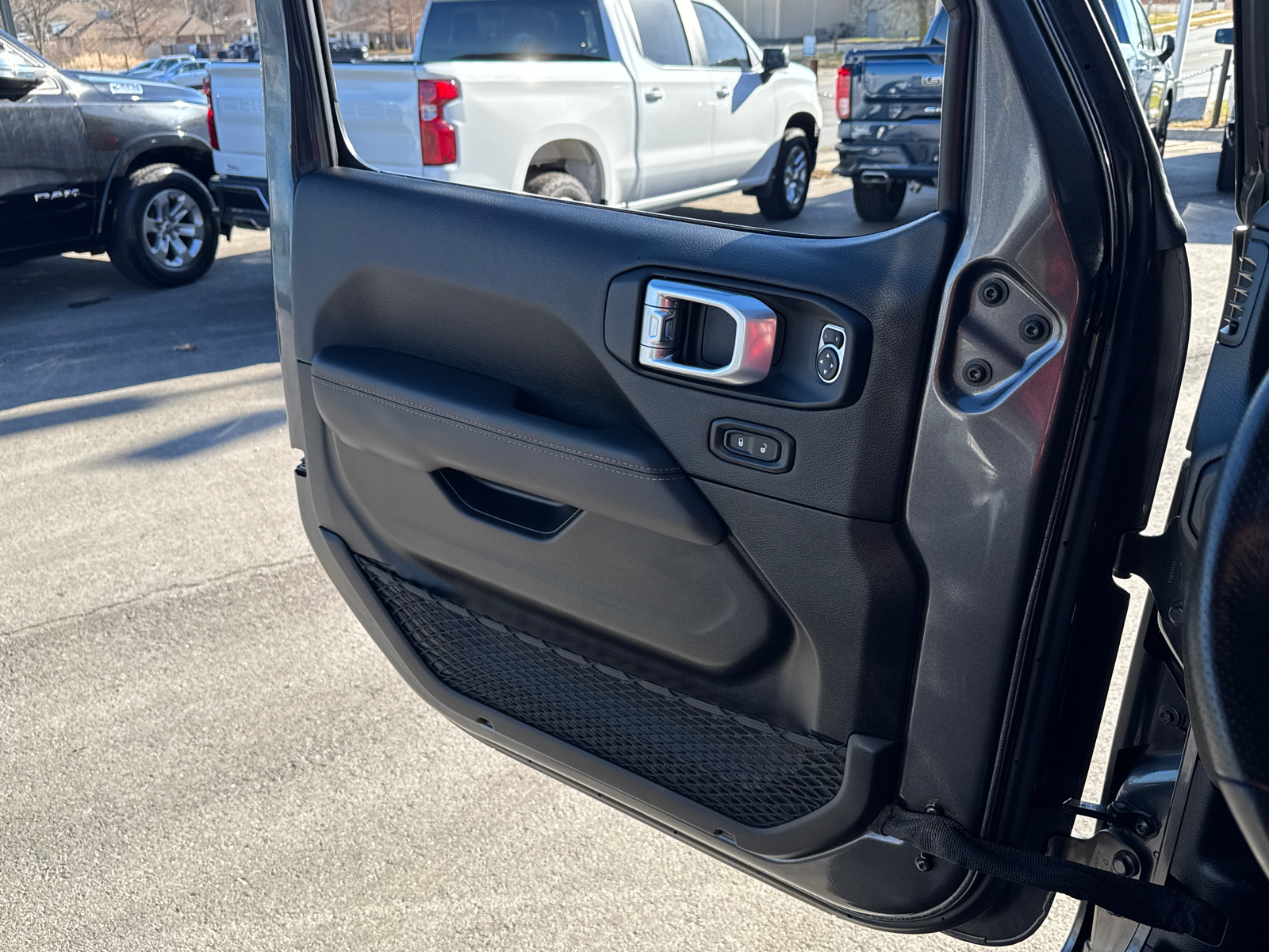 2021 JEEP GLADIATOR Mojave 17