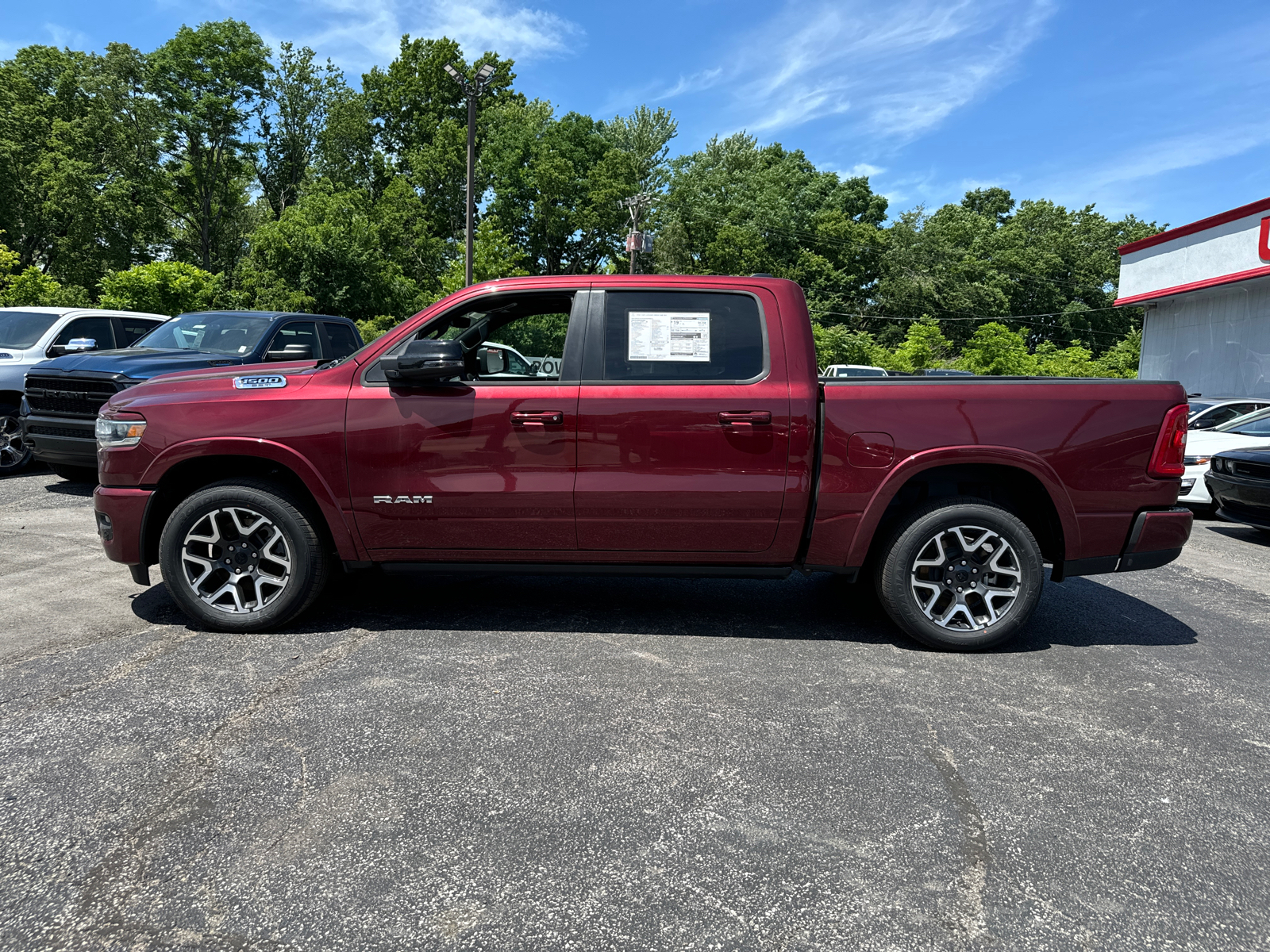 2025 RAM 1500 Laramie 4