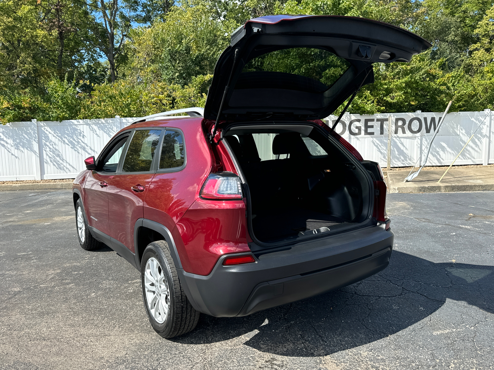 2020 JEEP CHEROKEE Latitude 16