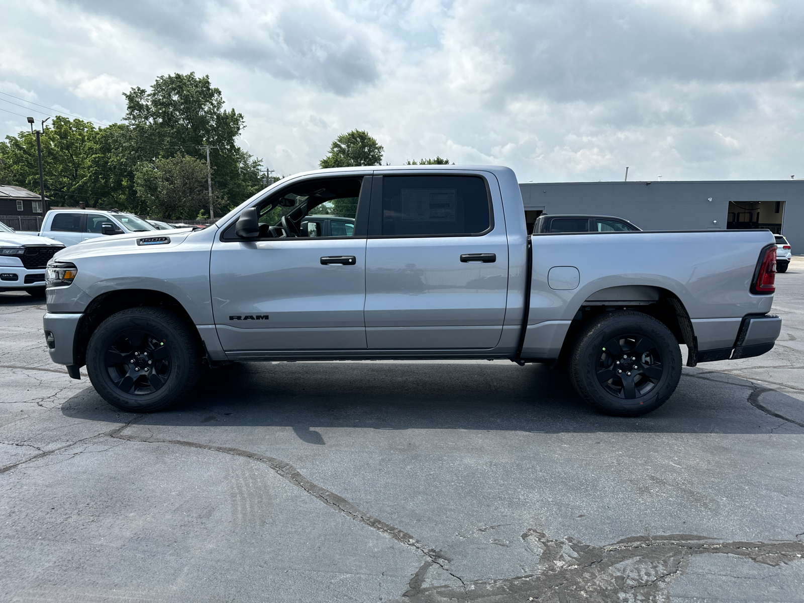 2025 RAM 1500 Tradesman 3