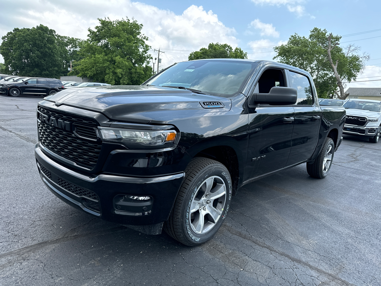 2025 RAM 1500 Tradesman 3