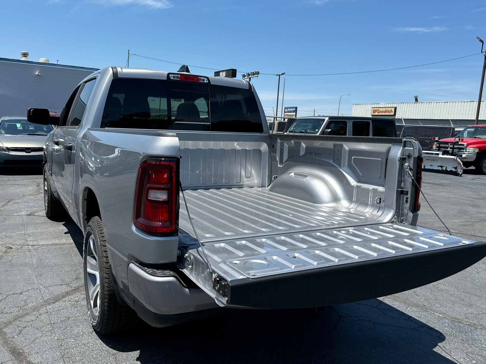 2025 RAM 1500 Tradesman 20