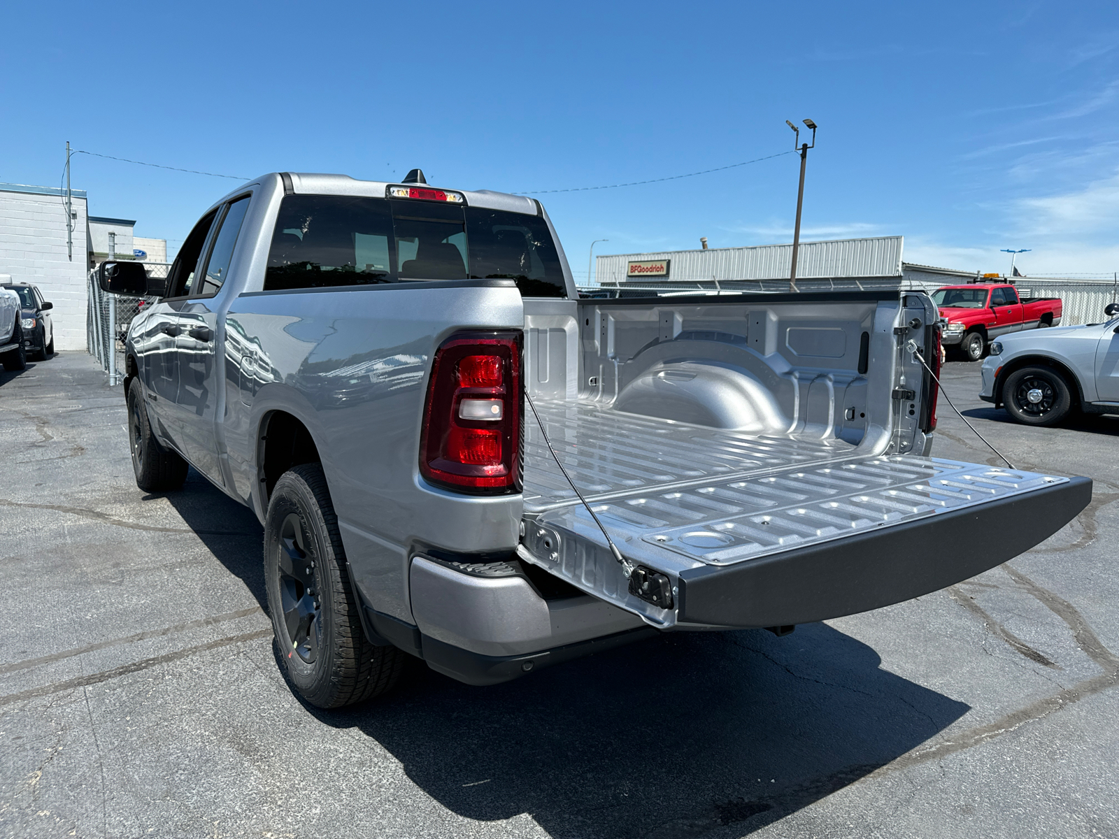 2025 RAM 1500 Tradesman 18