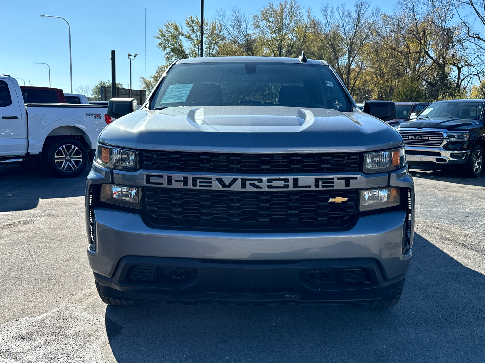 2020 CHEVROLET SILVERADO 1500 Custom 2