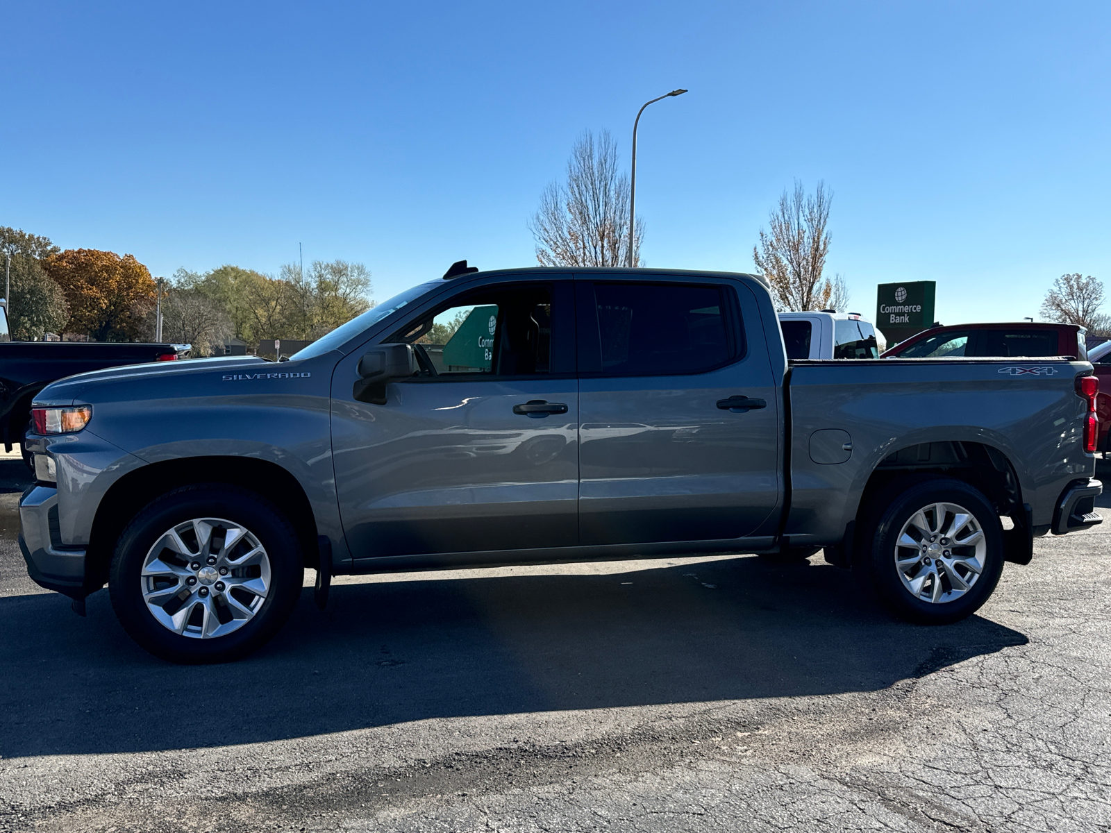 2020 CHEVROLET SILVERADO 1500 Custom 3