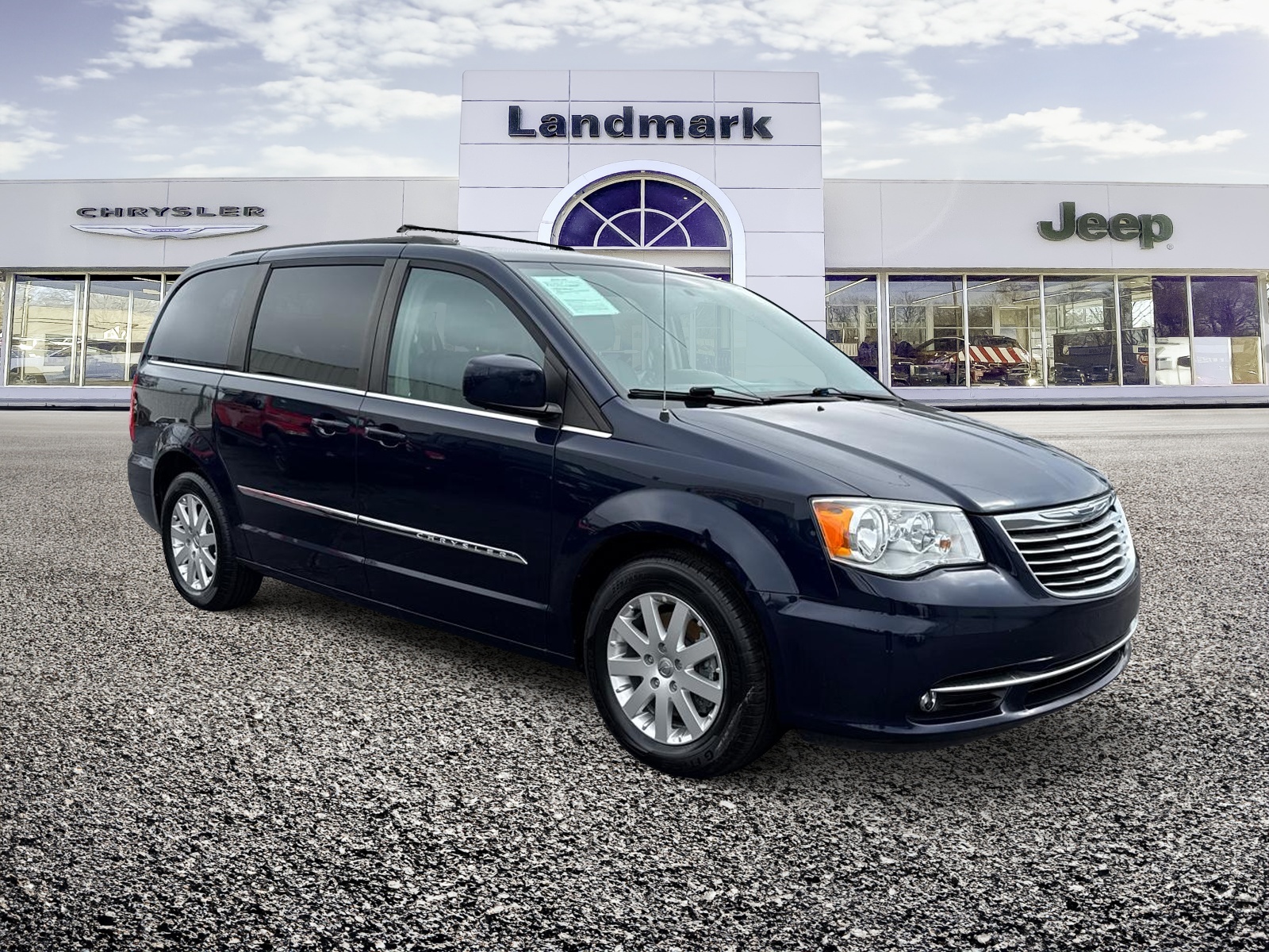 2016 CHRYSLER TOWN & COUNTRY Touring 1