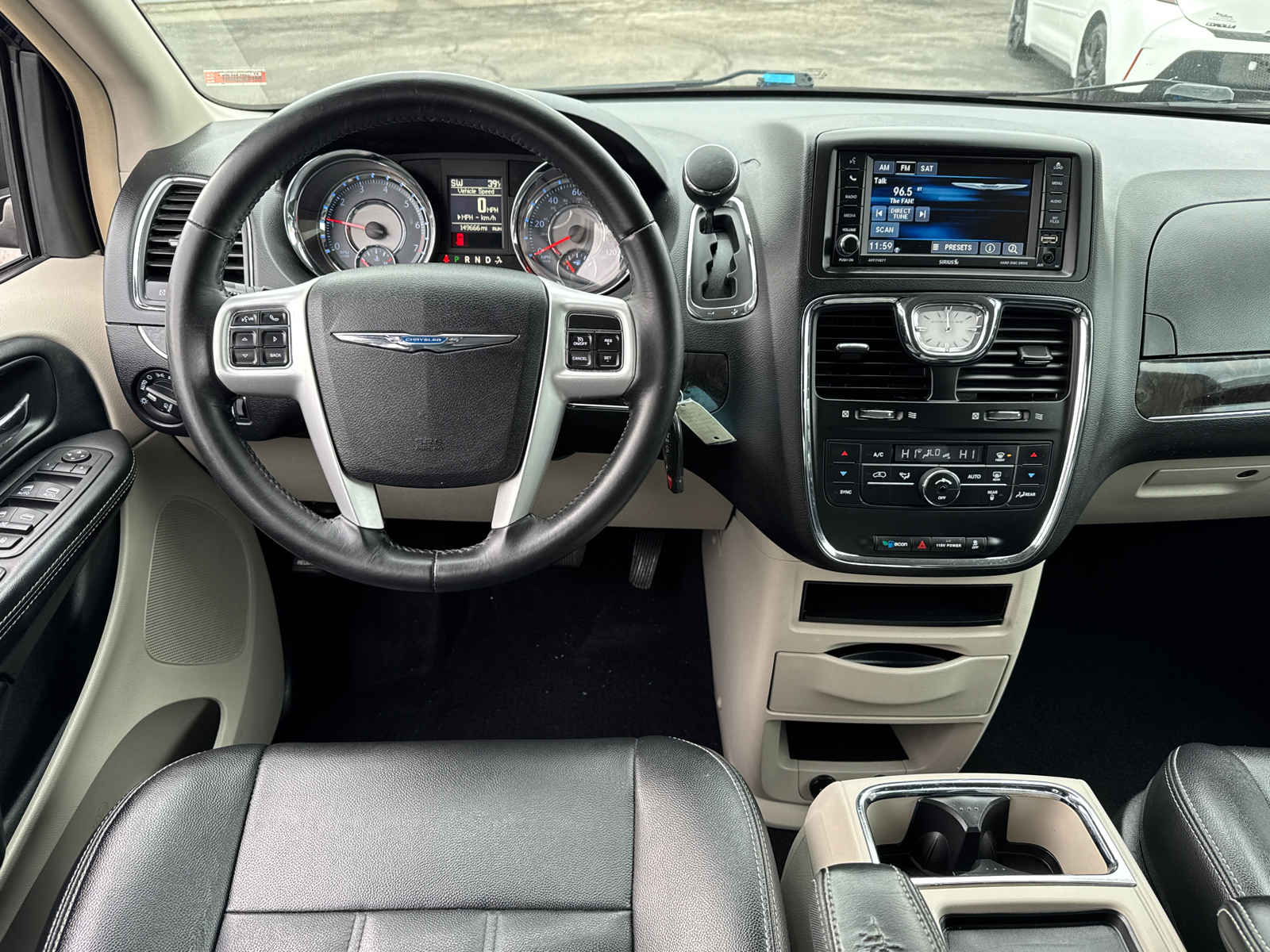 2016 CHRYSLER TOWN & COUNTRY Touring 9