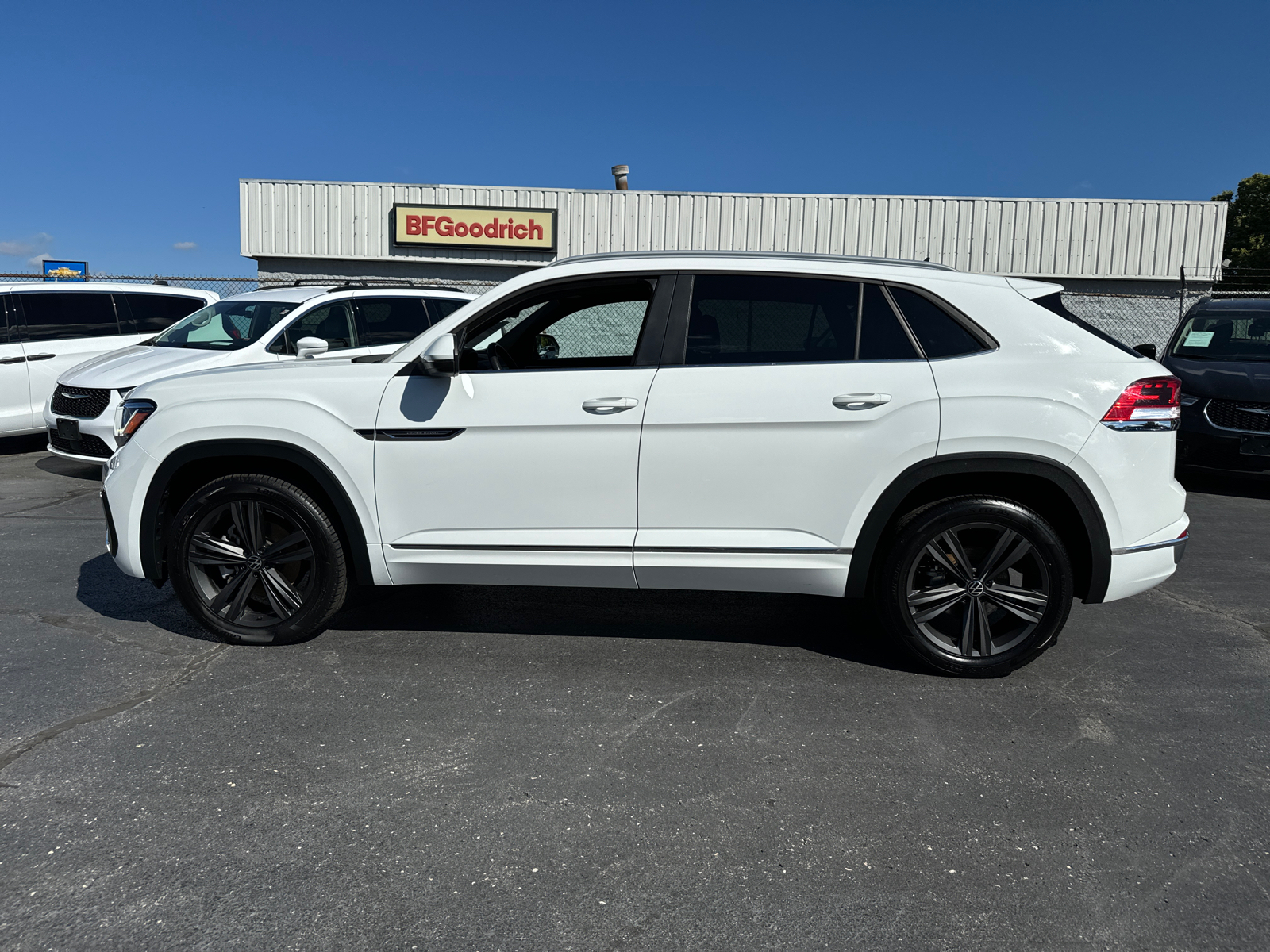 2021 VOLKSWAGEN ATLAS CROSS SPORT 3.6L V6 SE w/Technology R-Line 3