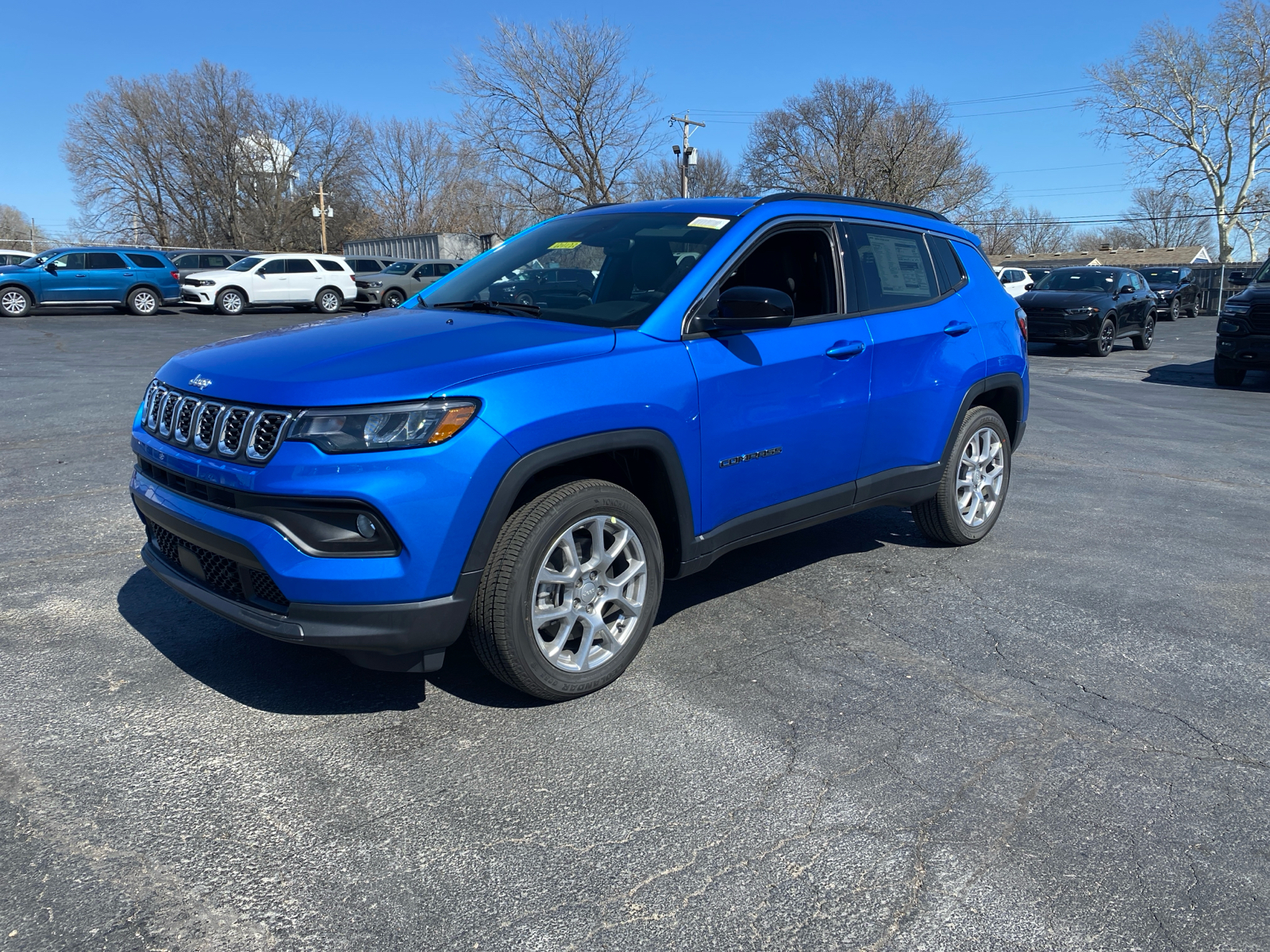 2024 JEEP COMPASS Latitude Lux 3