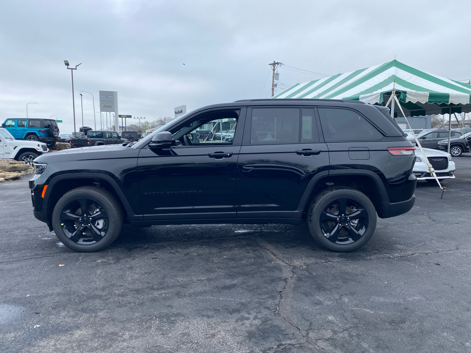 2024 JEEP GRAND CHEROKEE Limited 3