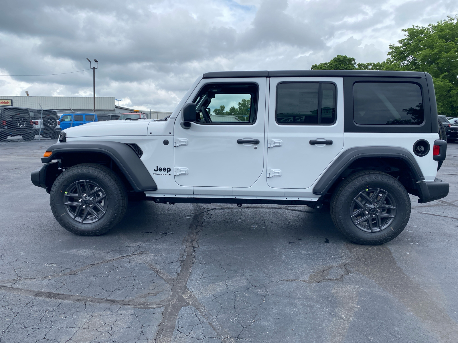 2024 JEEP WRANGLER Sport S 3