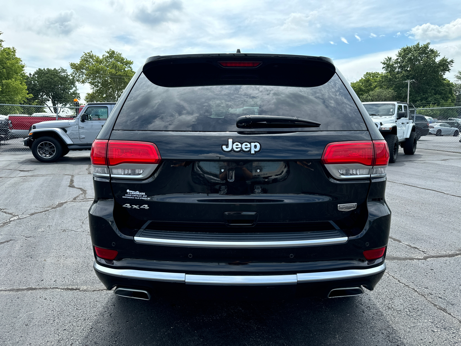 2018 JEEP GRAND CHEROKEE Summit 4