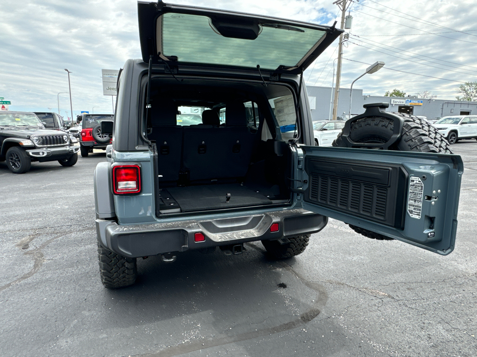 2024 JEEP WRANGLER Willys 19