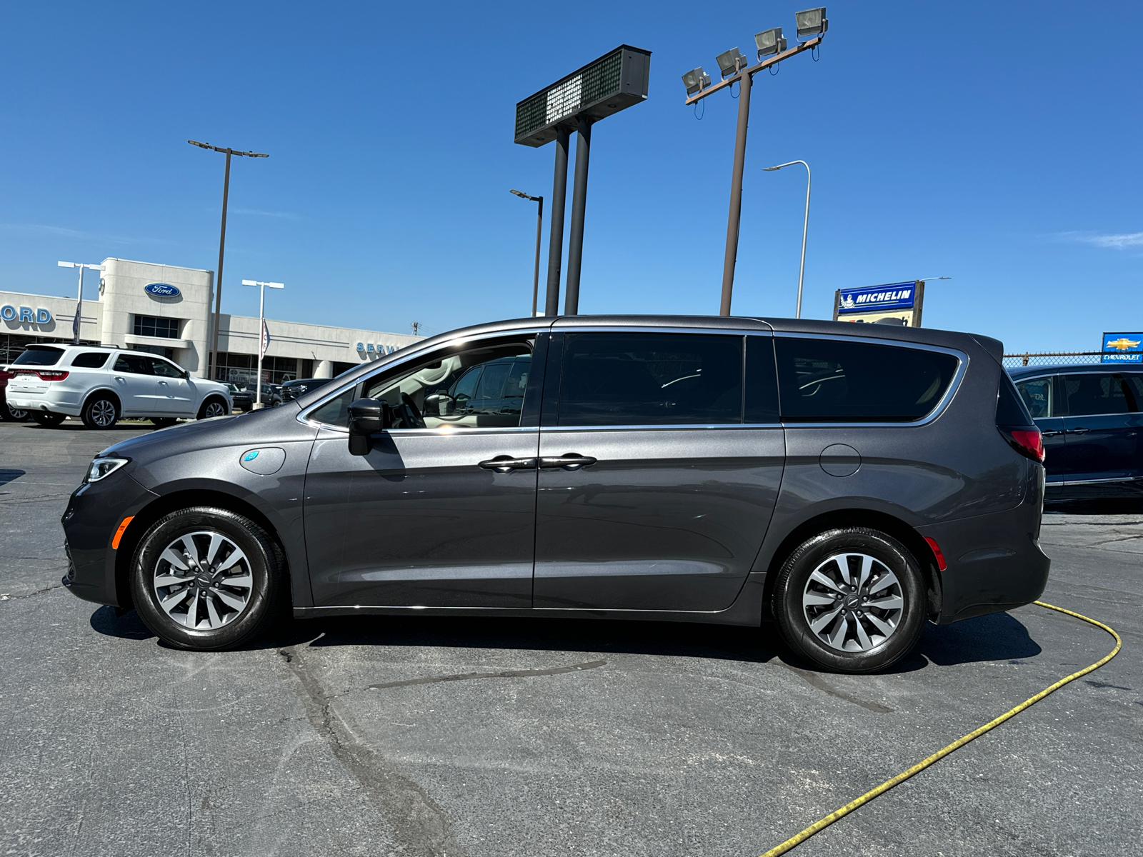 2022 CHRYSLER PACIFICA Hybrid Touring L 3