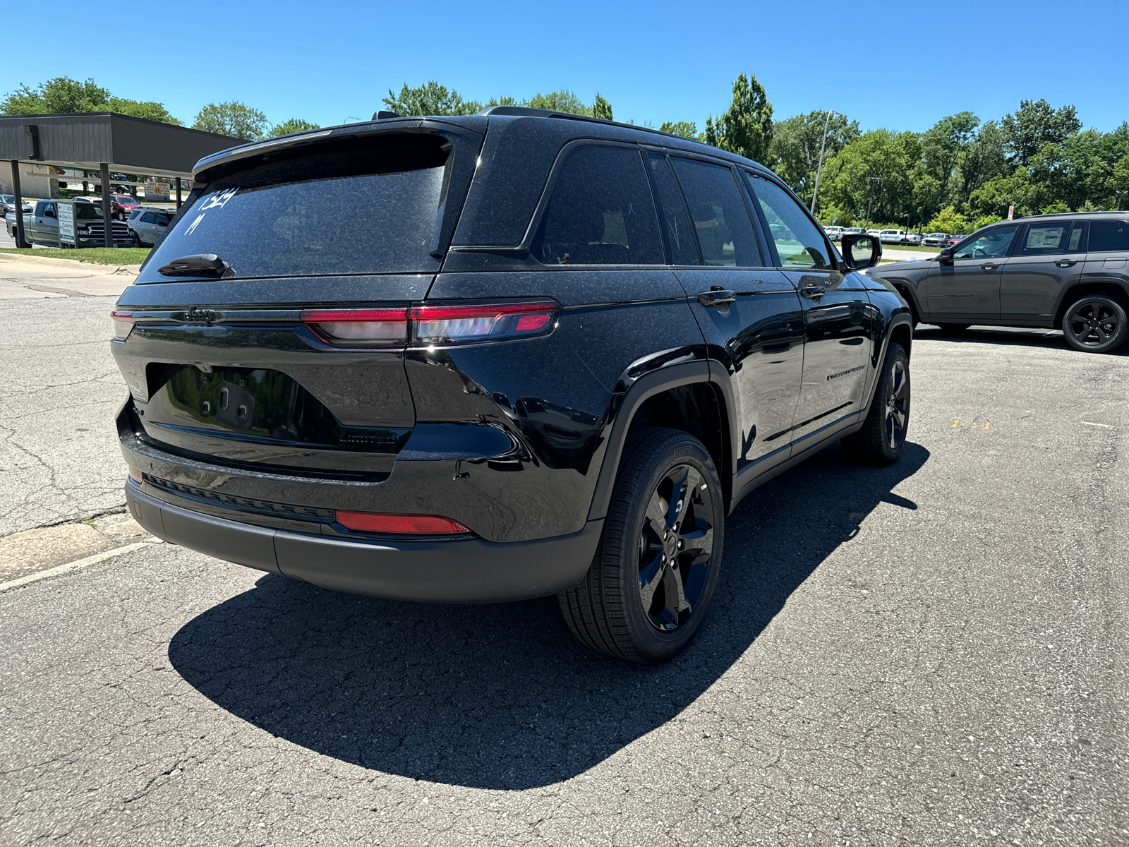 2024 JEEP GRAND CHEROKEE Limited 5