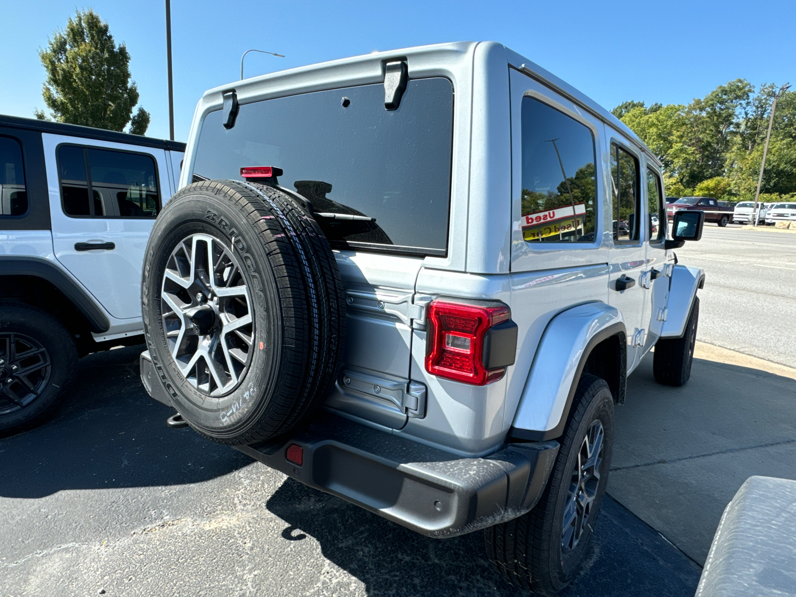 2024 JEEP WRANGLER Sahara 4