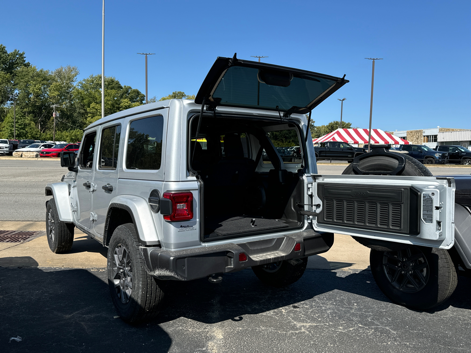 2024 JEEP WRANGLER Sahara 16