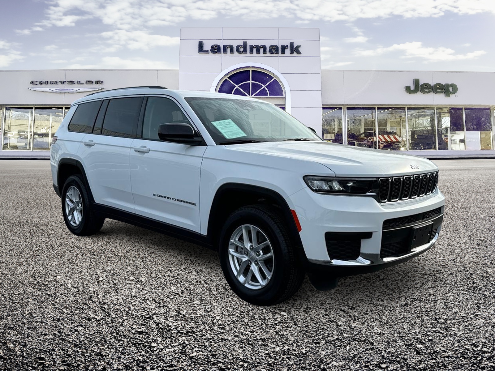 2023 JEEP GRAND CHEROKEE L Laredo 1