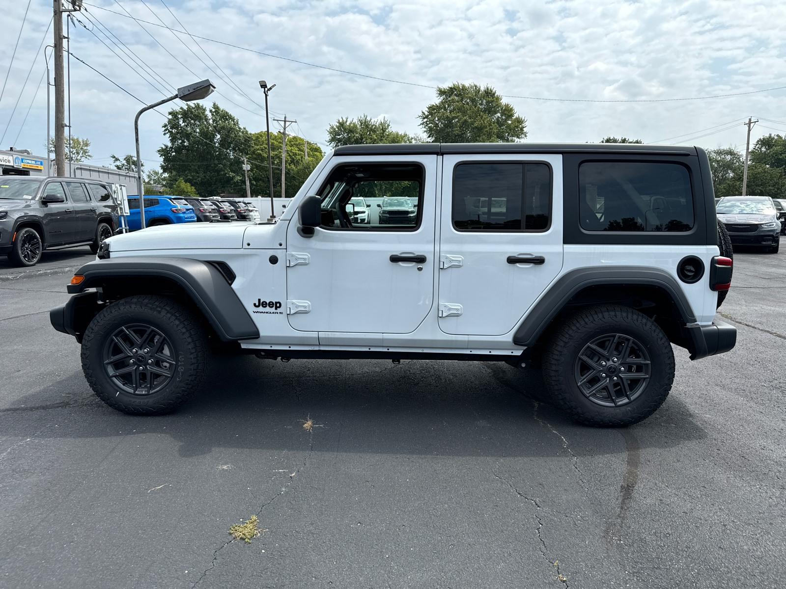 2024 JEEP WRANGLER Sport S 3